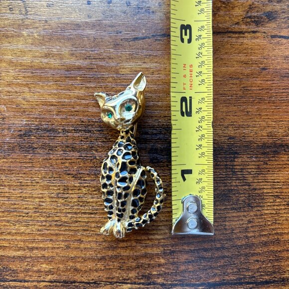 Vintage Gold-Tone Leopard Cat Brooch With Green Rhinestone Eyes & Black Enamel - Picture 7 of 8
